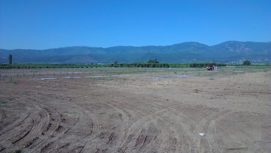 Πάρκο Φ/Β 500KW στα Μονόσπιτα Ημαθίας στη φάση της πασσαλόμπηξης
